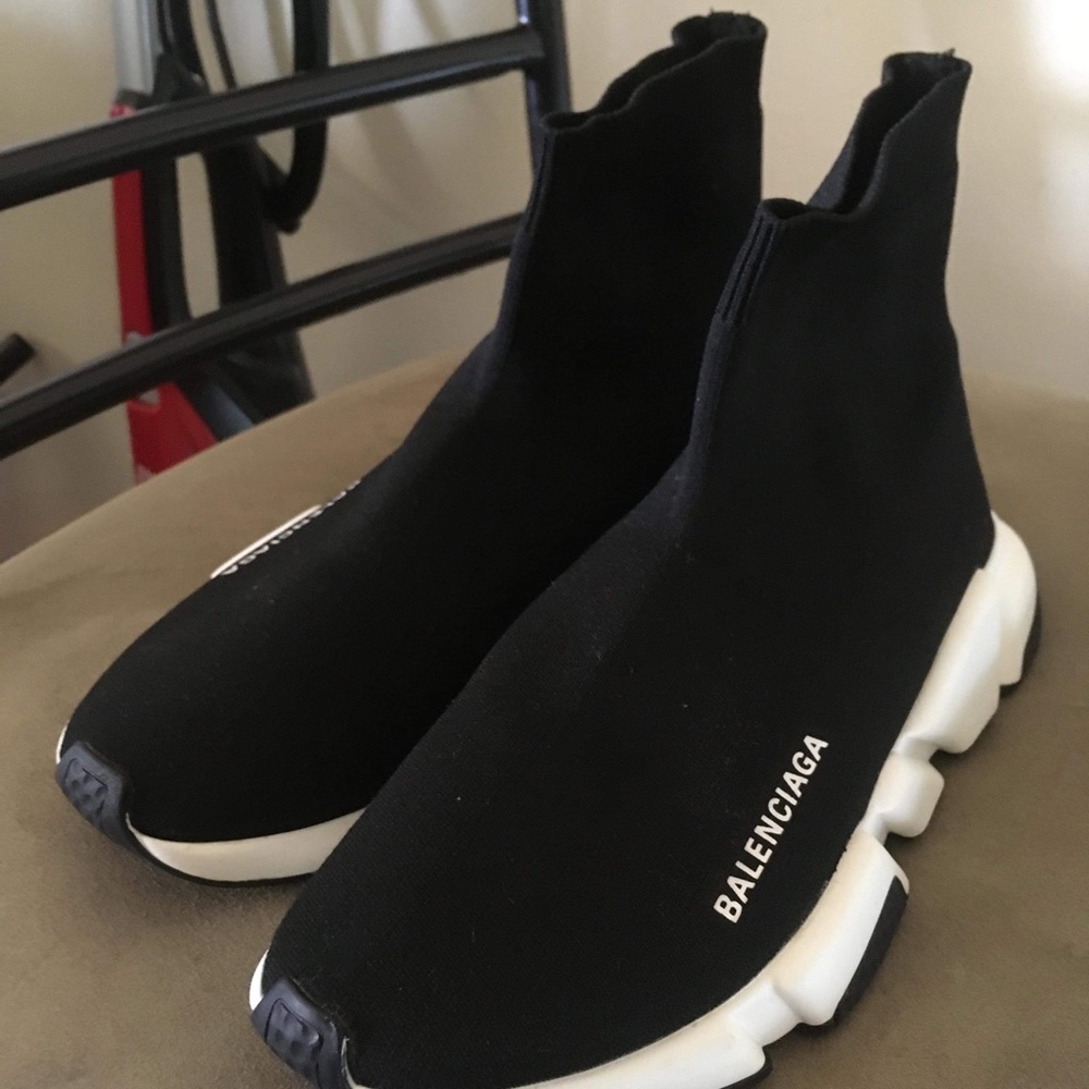 WOMEN'S SPEED RECYCLED KNIT SNEAKER IN BLACK/WHITE balenciaga shoes size 10 - Picture 1 of 3